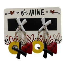 ⭐️ 4/$25 Dangle Earrings Hugs & Kisses XO Heart Light Weight New